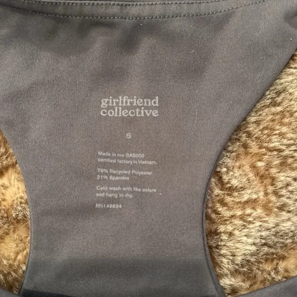 Girlfriend Collective Paloma sports bra in moon - Picture 3 of 4